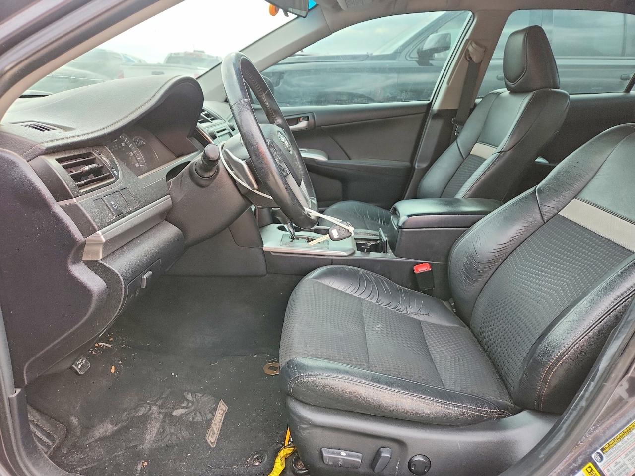 2014 TOYOTA CAMRY SE SPORT photo 19