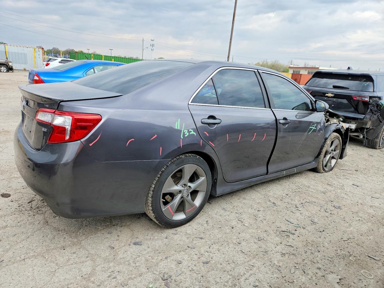 2014 TOYOTA CAMRY SE SPORT photo 7