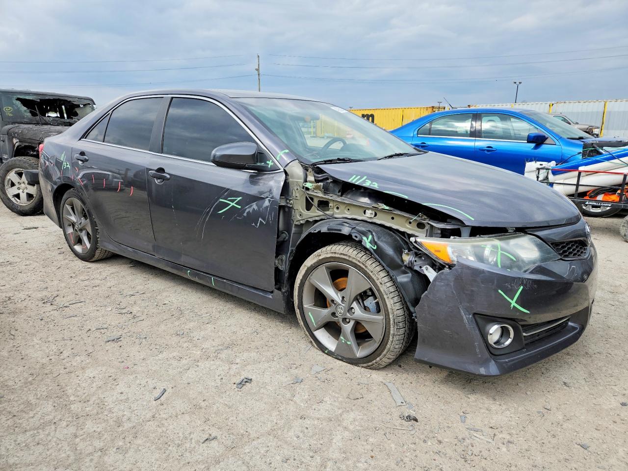 2014 TOYOTA CAMRY SE SPORT photo 10