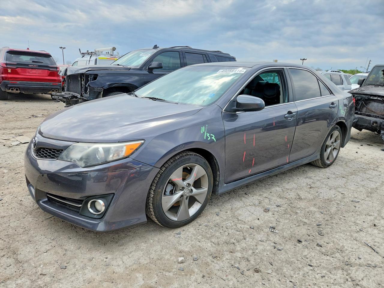 2014 TOYOTA CAMRY