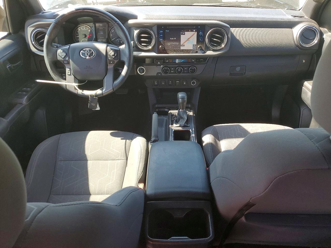 2017 TOYOTA TACOMA TRD SPORT photo 22