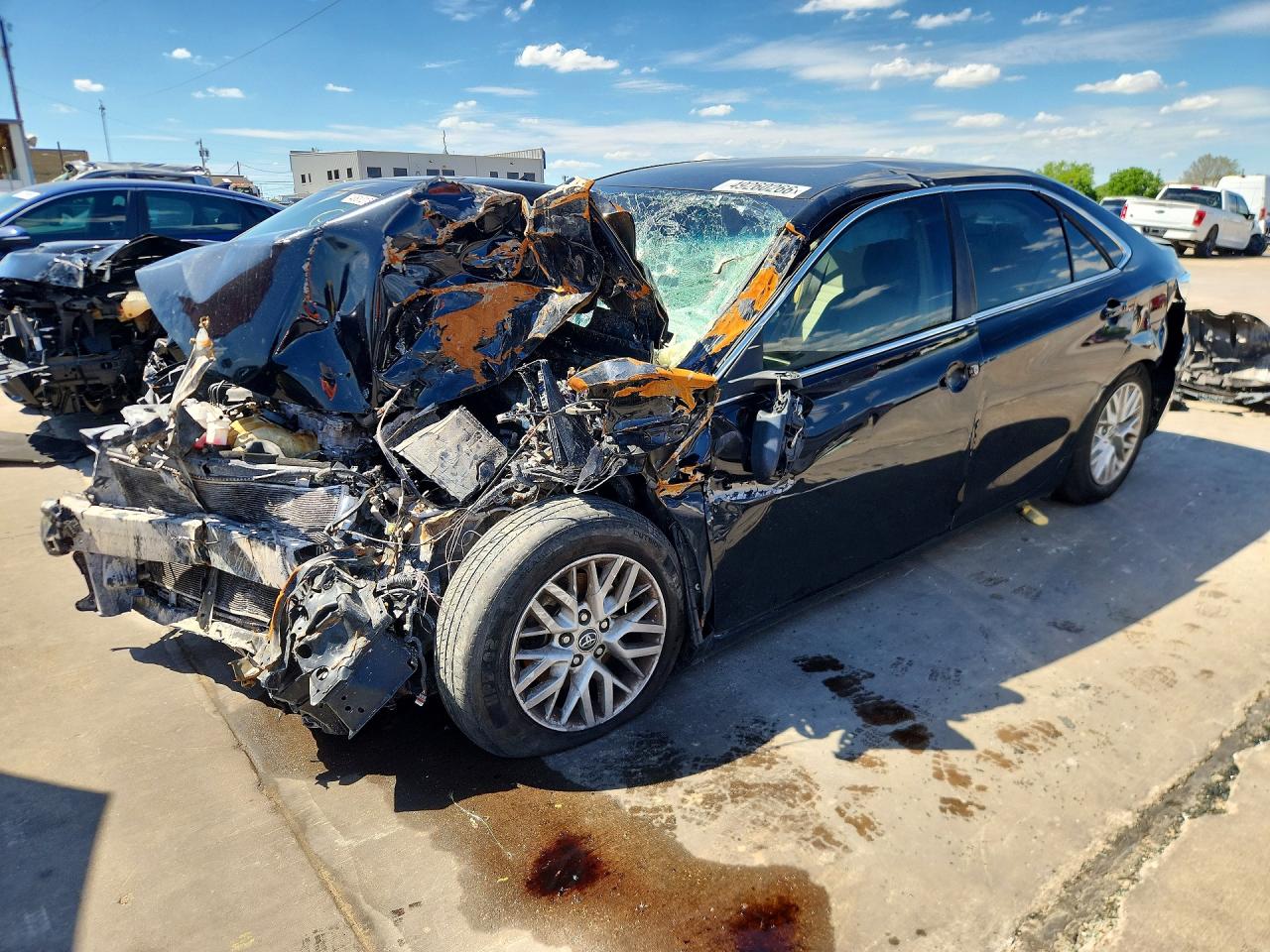 2016 TOYOTA CAMRY