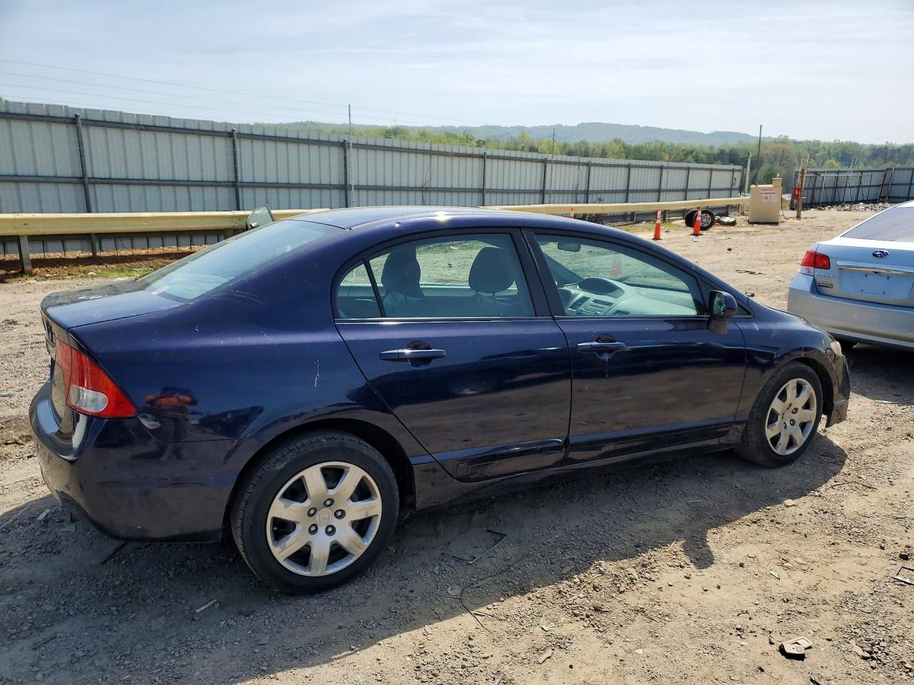 2011 HONDA CIVIC LX photo 5