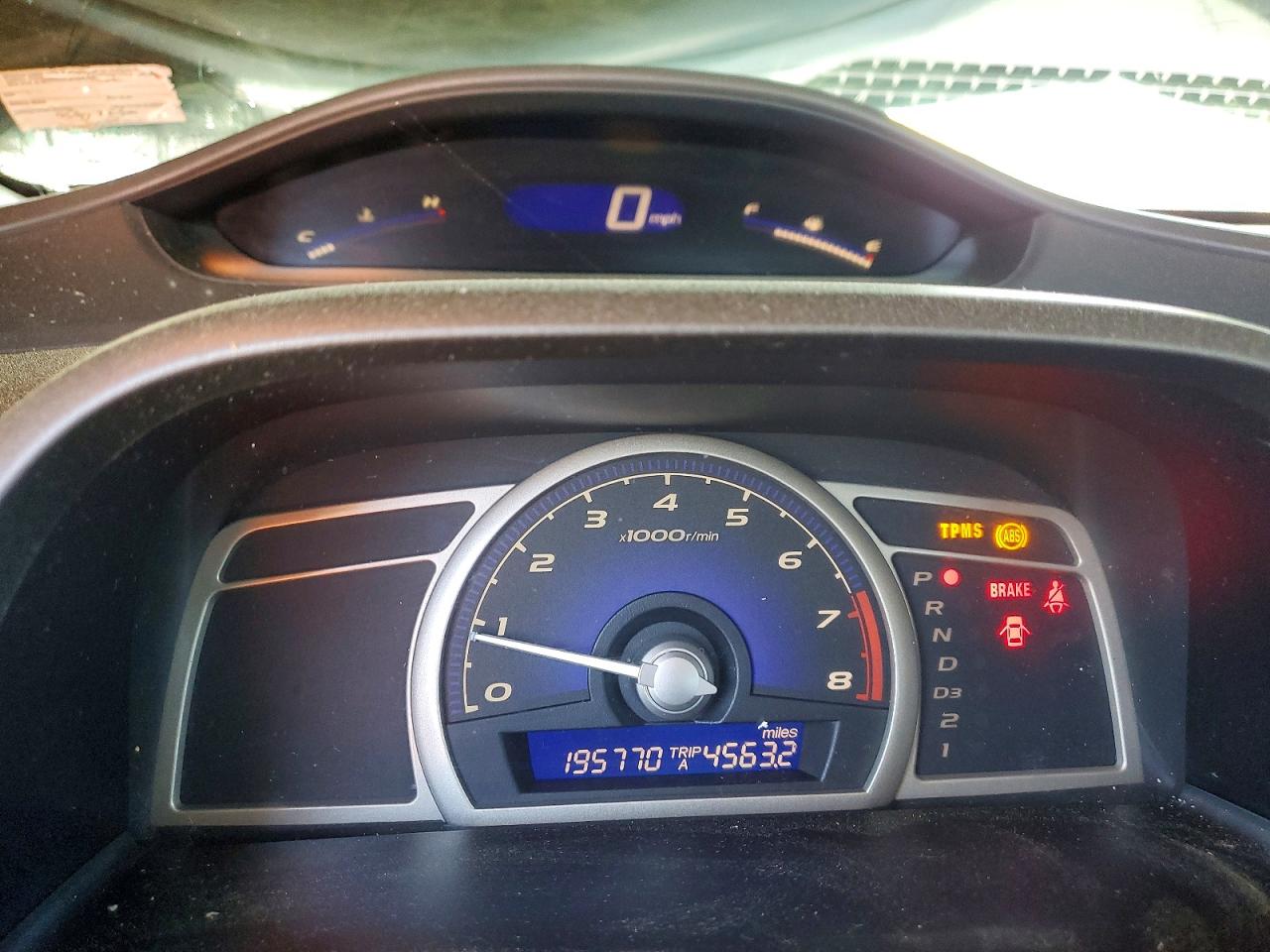 2011 HONDA CIVIC LX photo 17