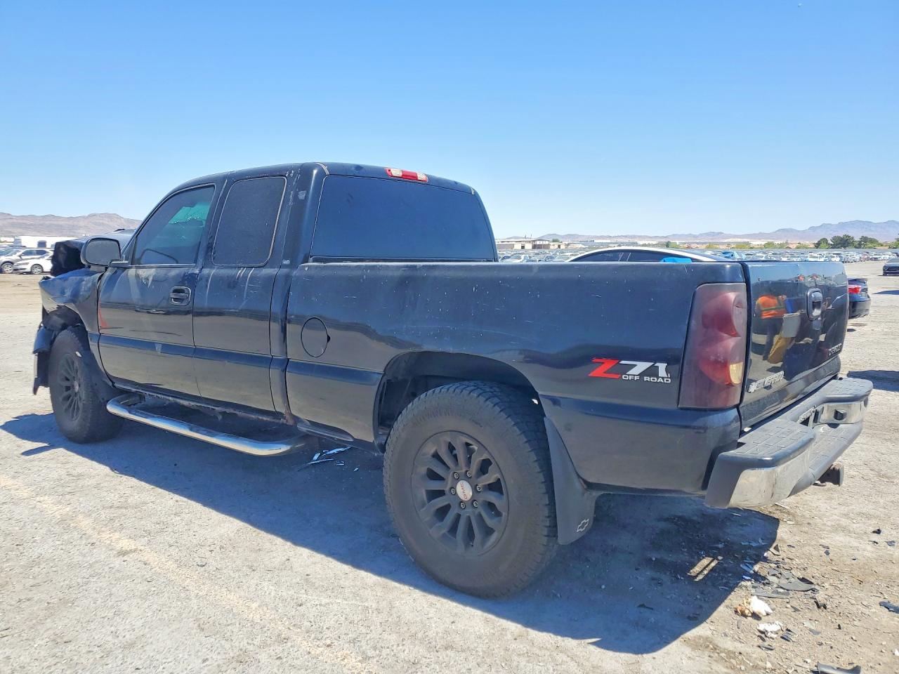 2003 CHEVROLET SILVERADO K1500 photo 3