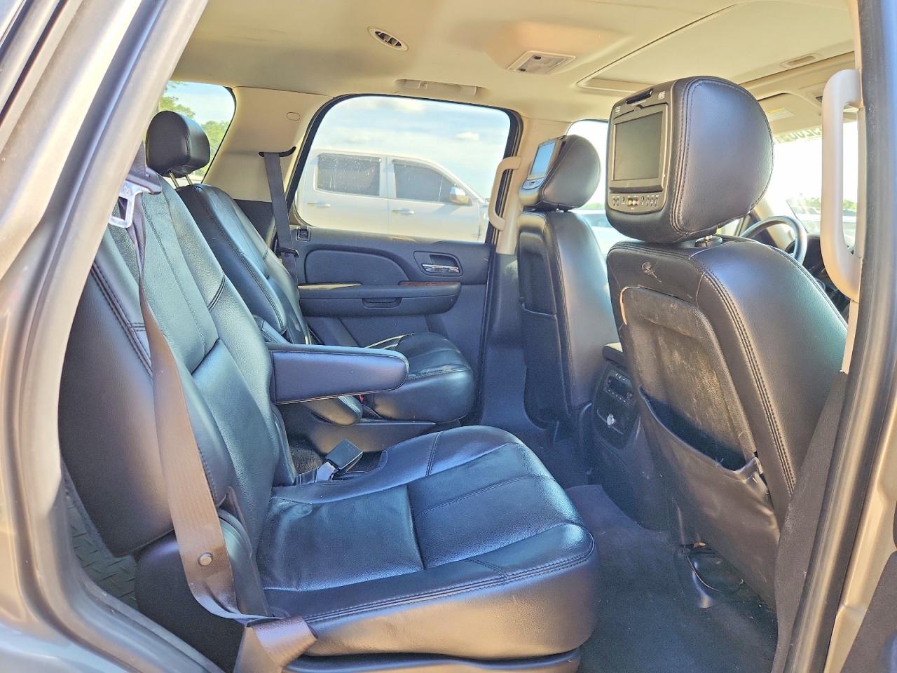 2007 CHEVROLET TAHOE C1500 photo 21
