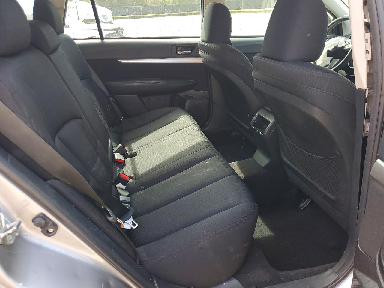 2010 SUBARU OUTBACK 2.5I photo 21
