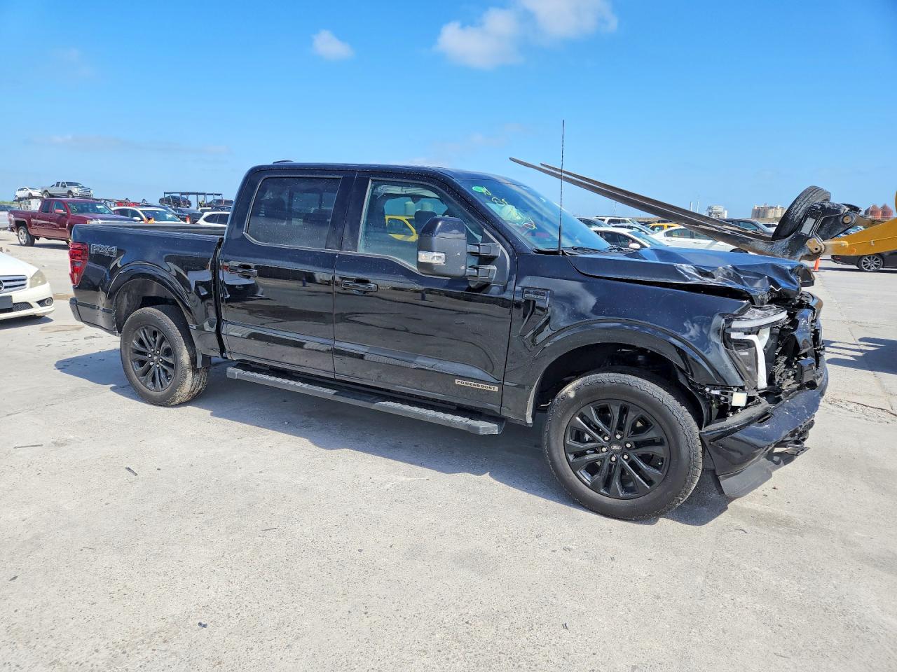 2025 FORD F150 LARIAT photo 4