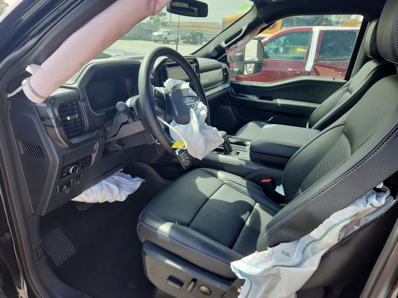 2025 FORD F150 LARIAT photo 7