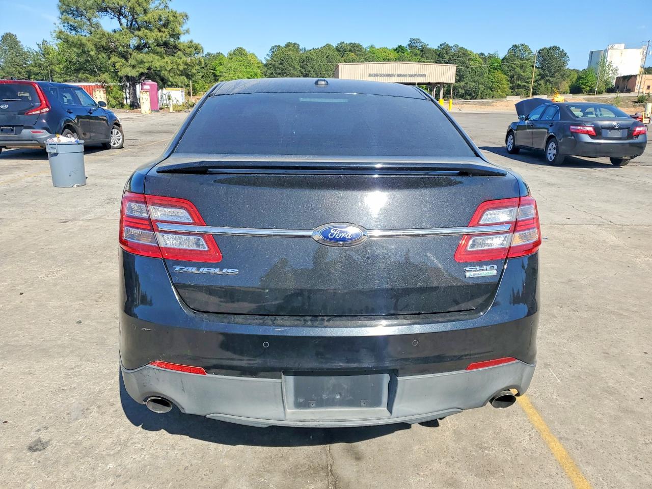 2015 FORD TAURUS SHO photo 16