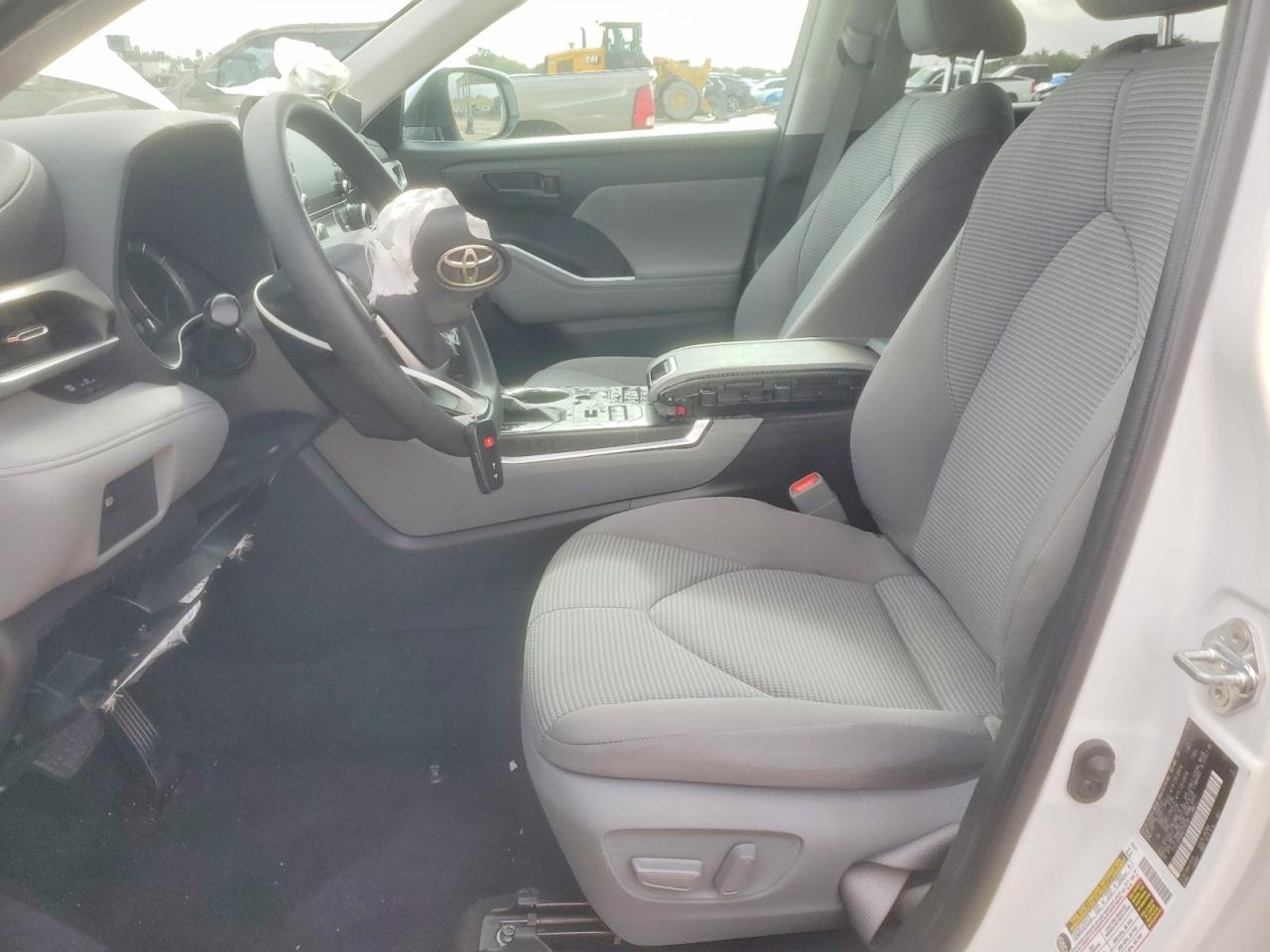 2022 TOYOTA HIGHLANDER L photo 19