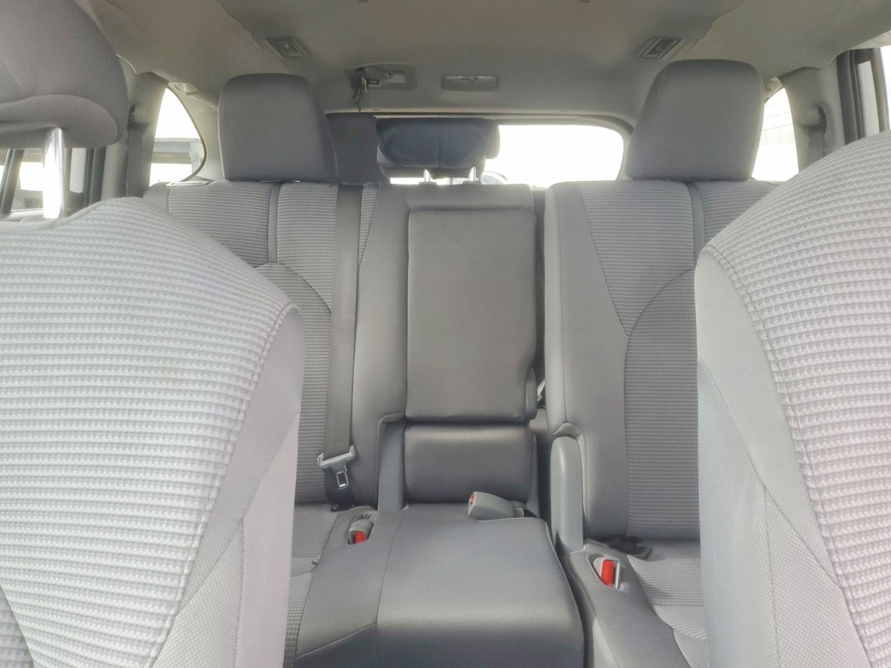 2022 TOYOTA HIGHLANDER L photo 28
