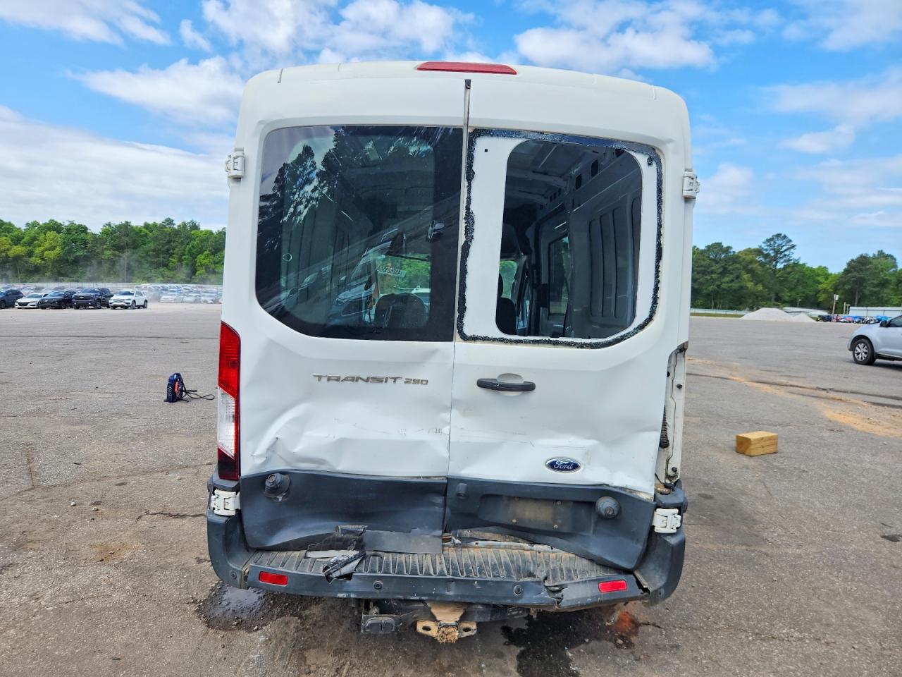2017 FORD TRANSIT T-250 photo 16