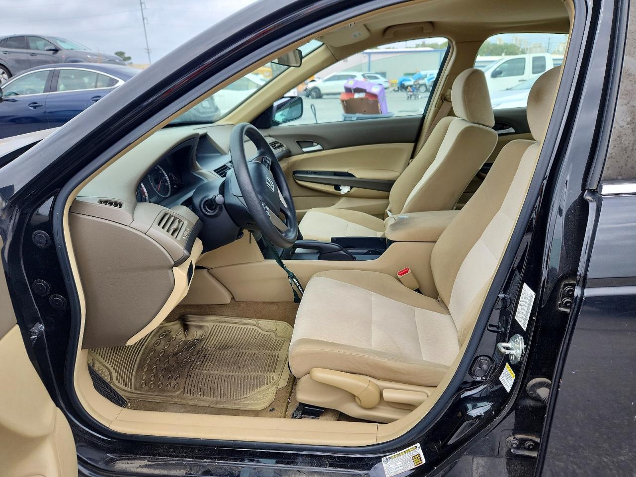 2009 HONDA ACCORD LX photo 19