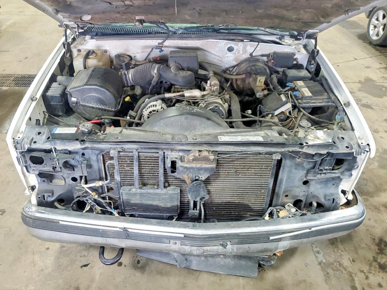 1998 CHEVROLET GMT-400 K1500 photo 11