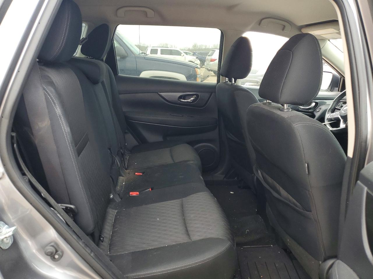 2018 NISSAN ROGUE SV photo 19