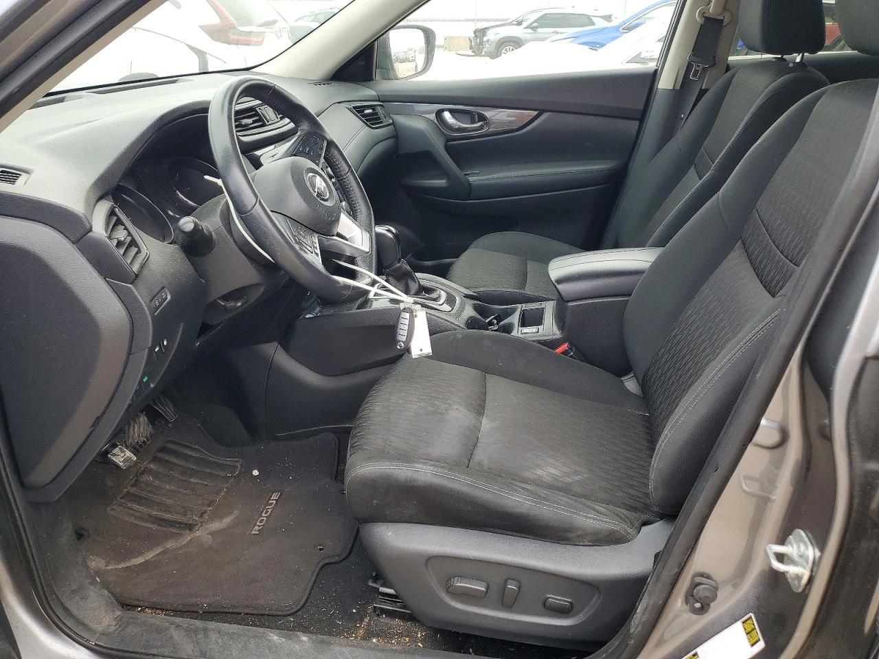 2018 NISSAN ROGUE SV photo 13