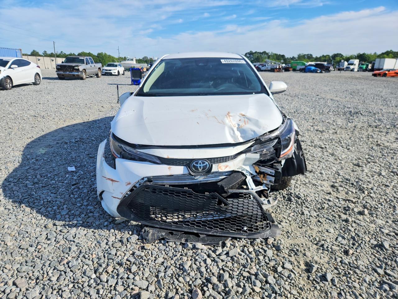 2022 TOYOTA COROLLA LE photo 9