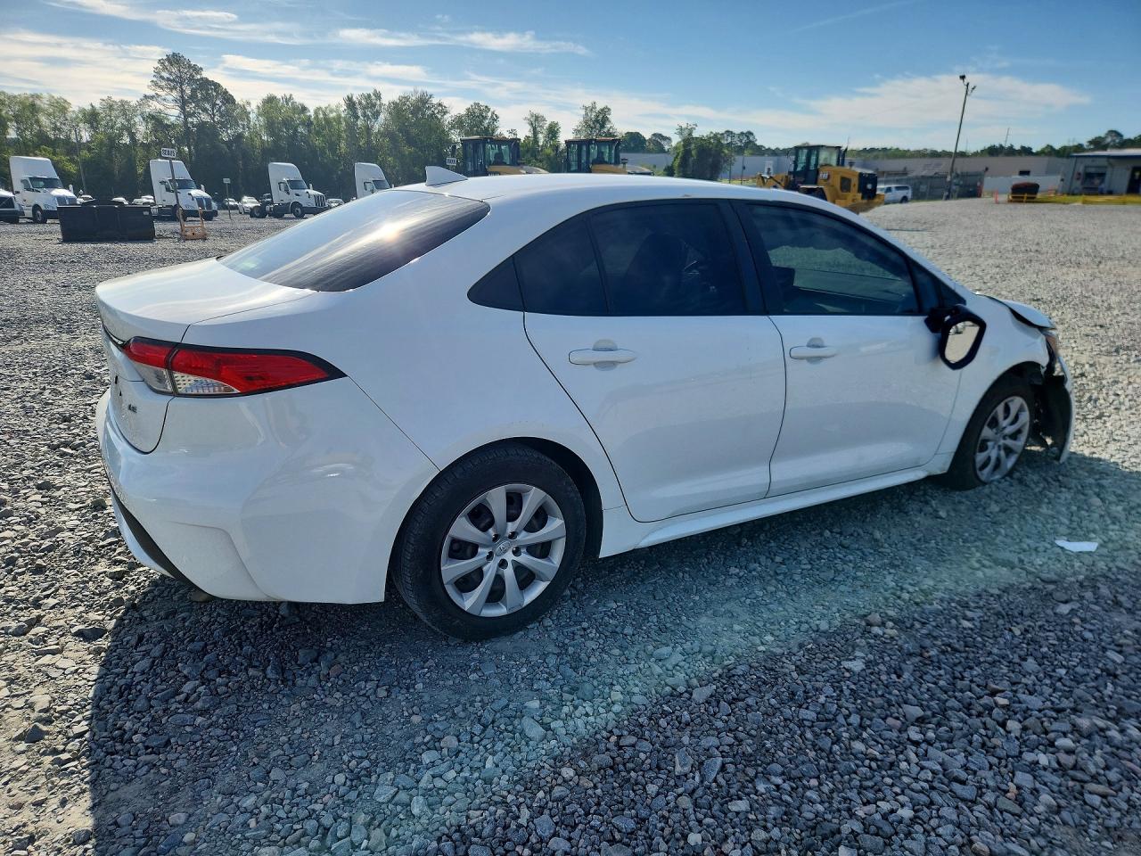 2022 TOYOTA COROLLA LE photo 5