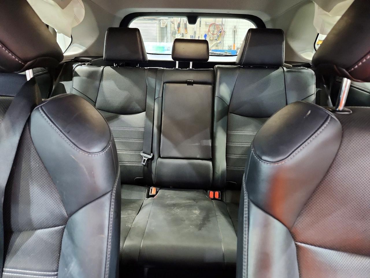 2022 TOYOTA RAV4 LIMITED photo 28