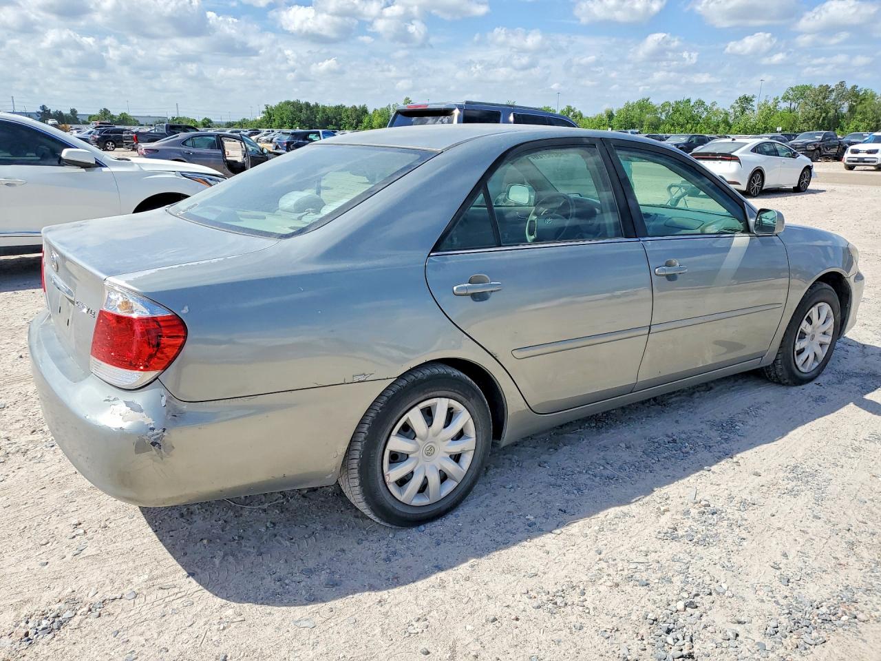 2005 TOYOTA CAMRY LE photo 5