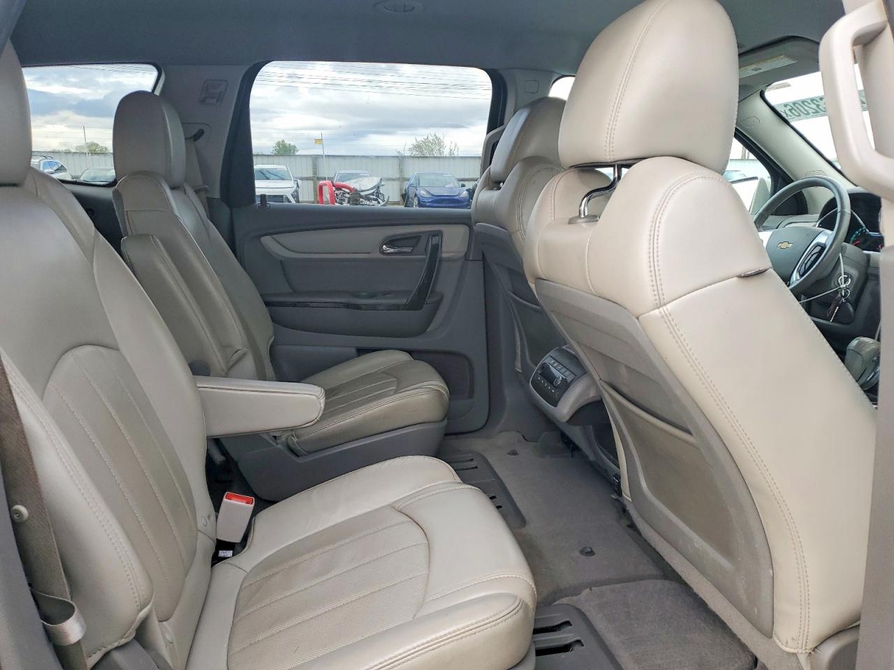 2014 CHEVROLET TRAVERSE LTZ photo 21