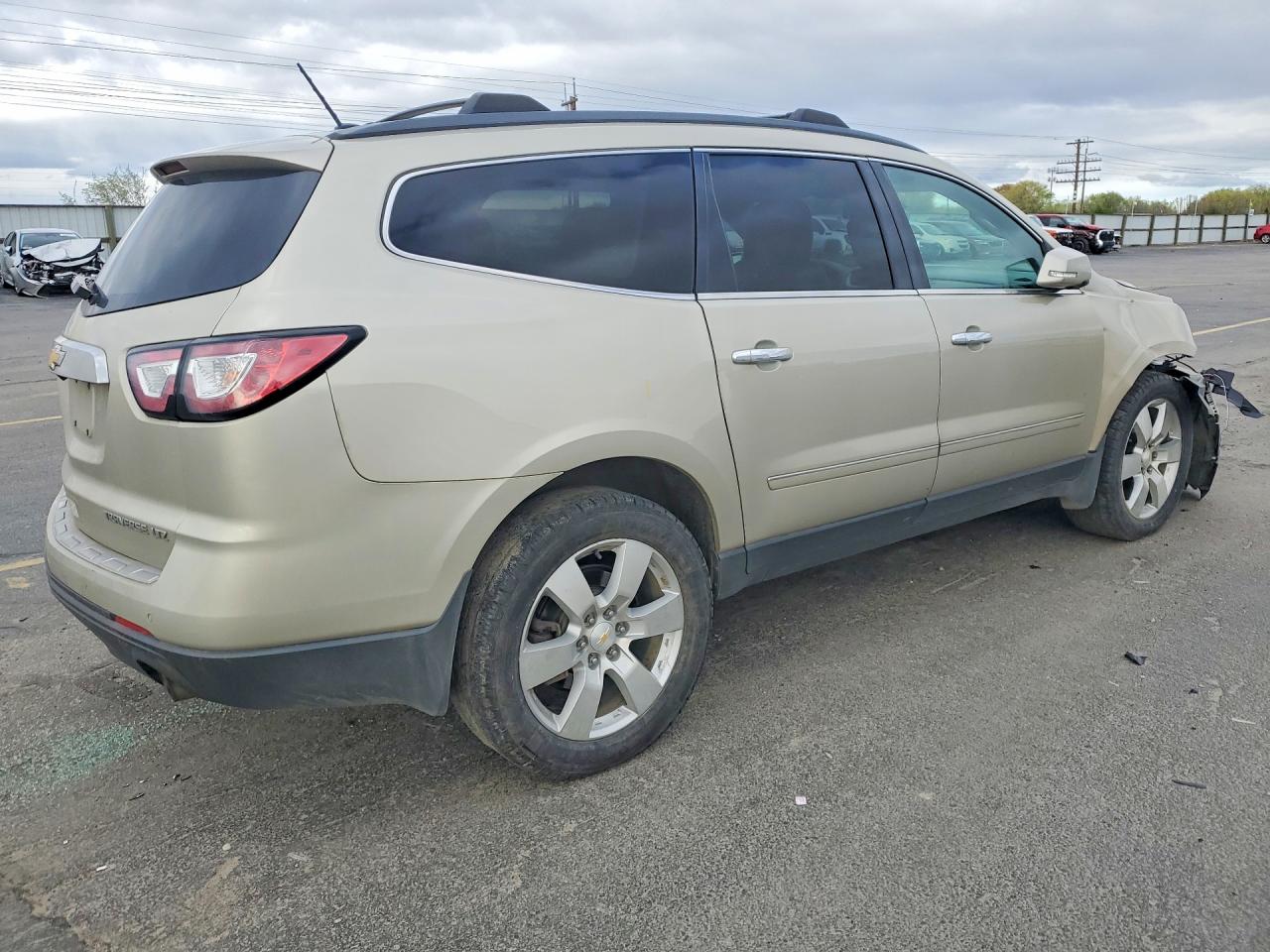 2014 CHEVROLET TRAVERSE LTZ photo 5