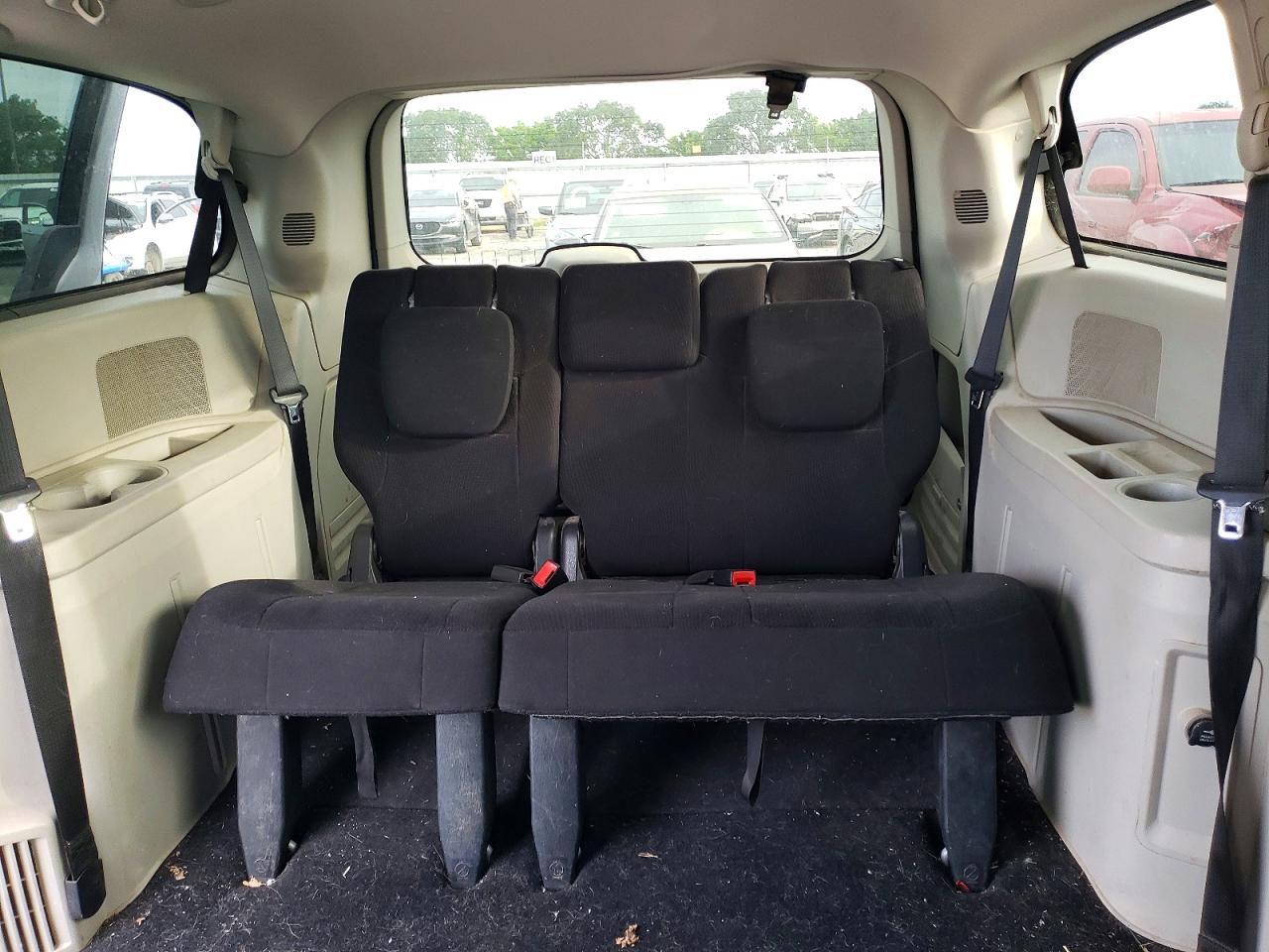2011 DODGE GRAND CARAVAN EXPRESS photo 19