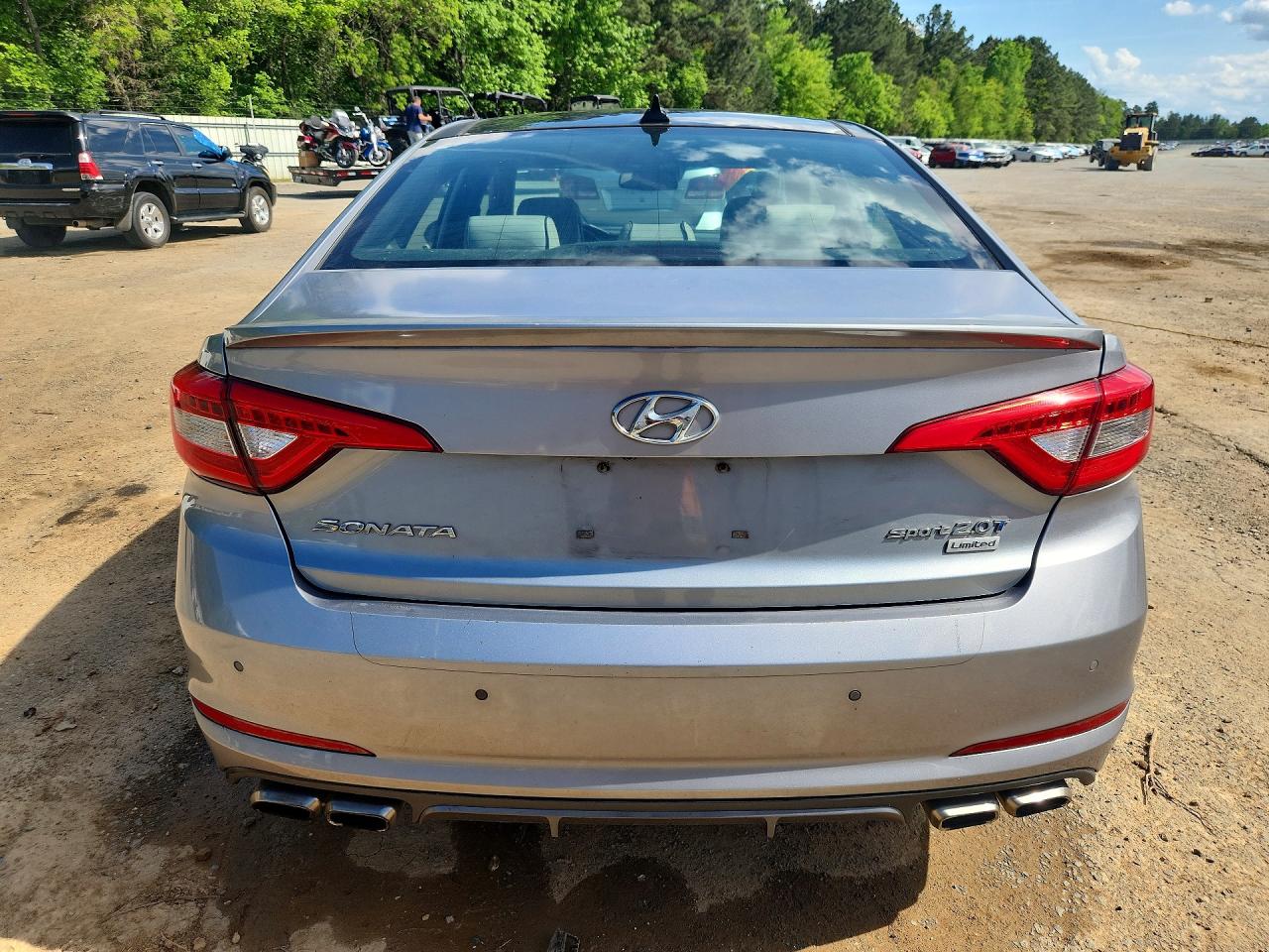 2015 HYUNDAI SONATA LIMITED 2.0T photo 16
