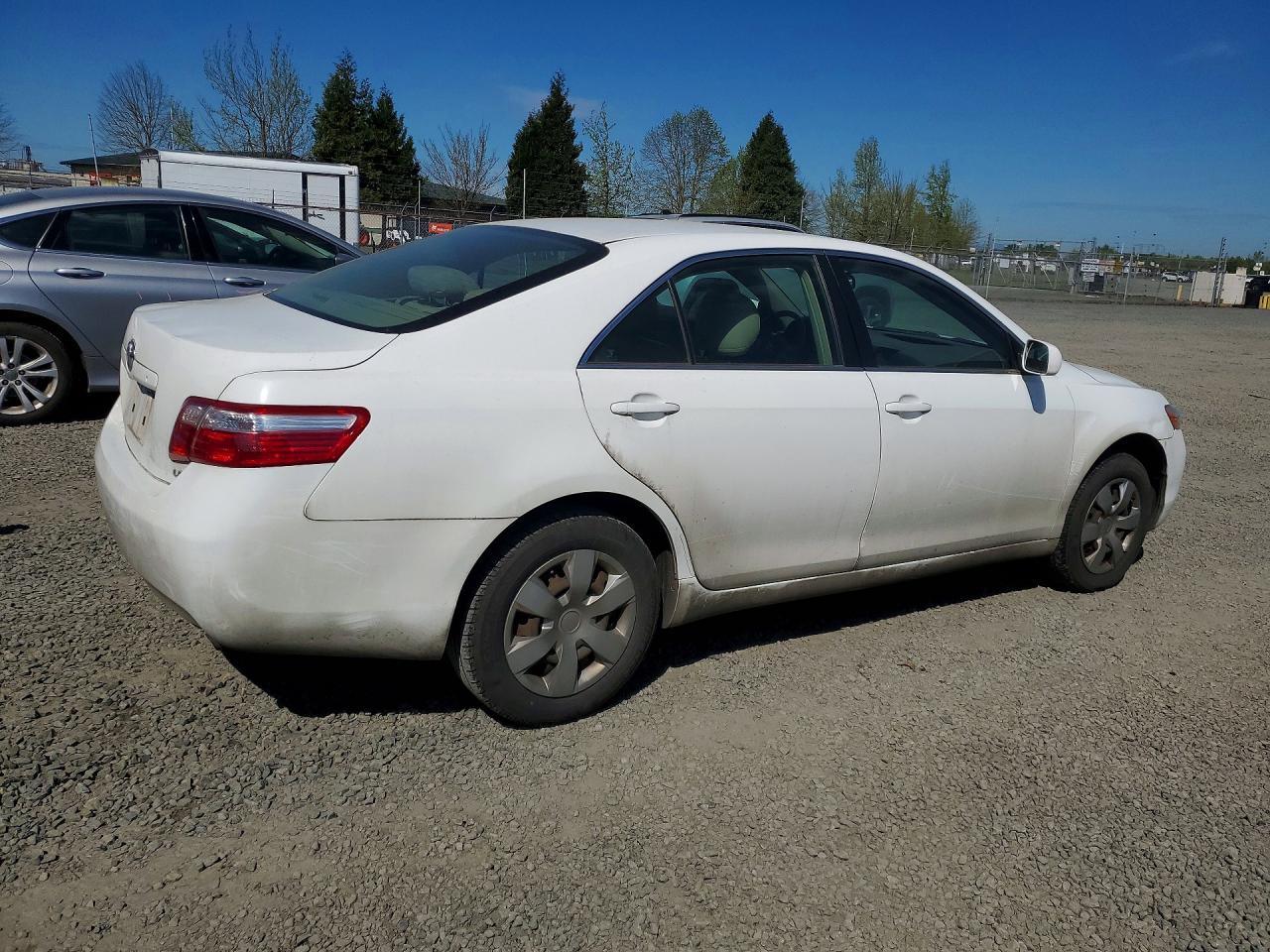 2009 TOYOTA CAMRY LE photo 7