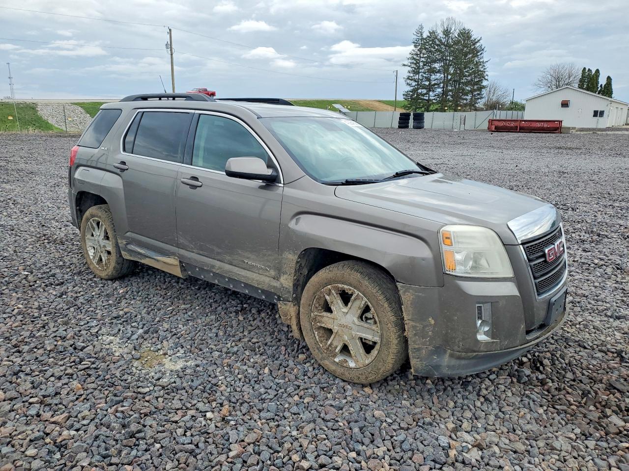 2012 GMC TERRAIN SLE photo 7