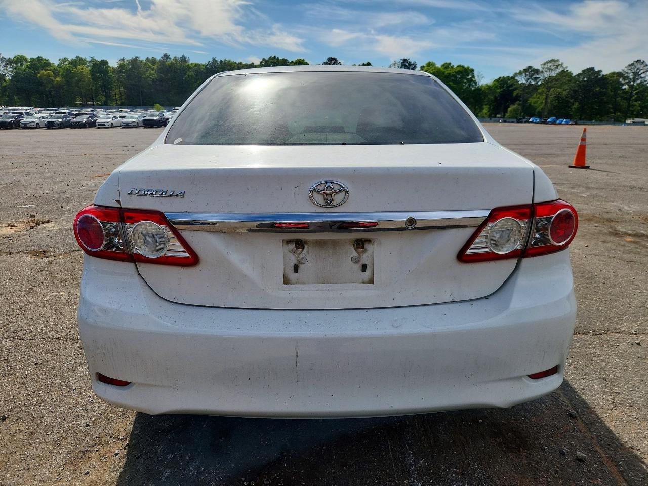 2012 TOYOTA COROLLA L photo 6