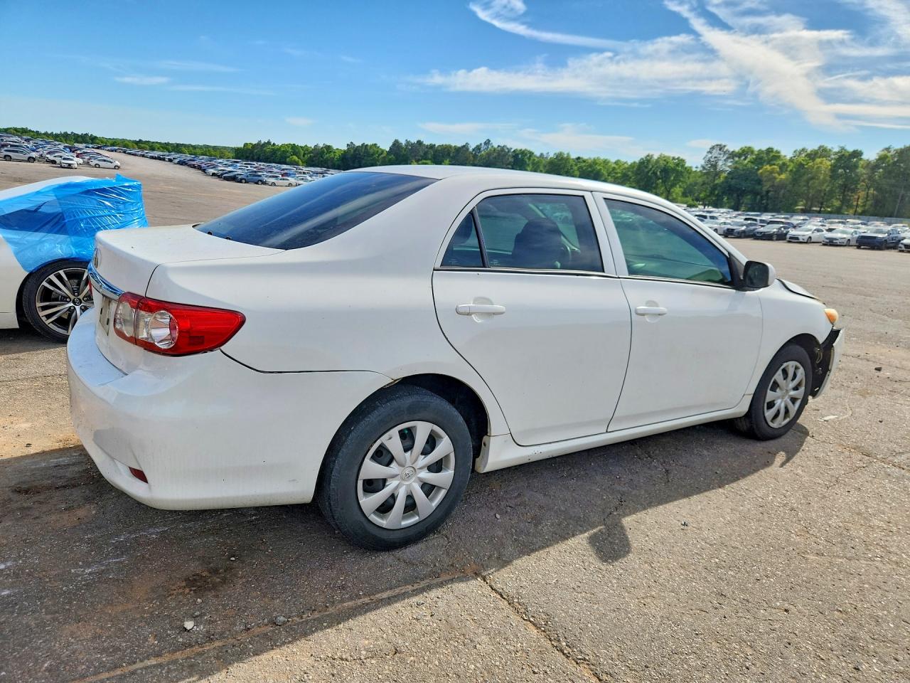 2012 TOYOTA COROLLA L photo 3