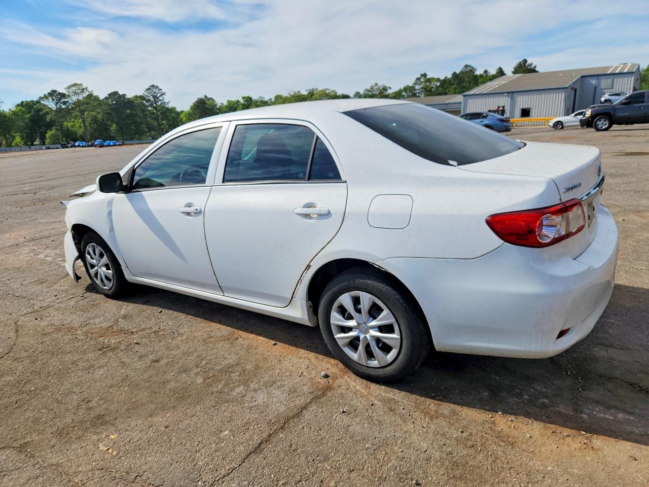 2012 TOYOTA COROLLA L photo 2