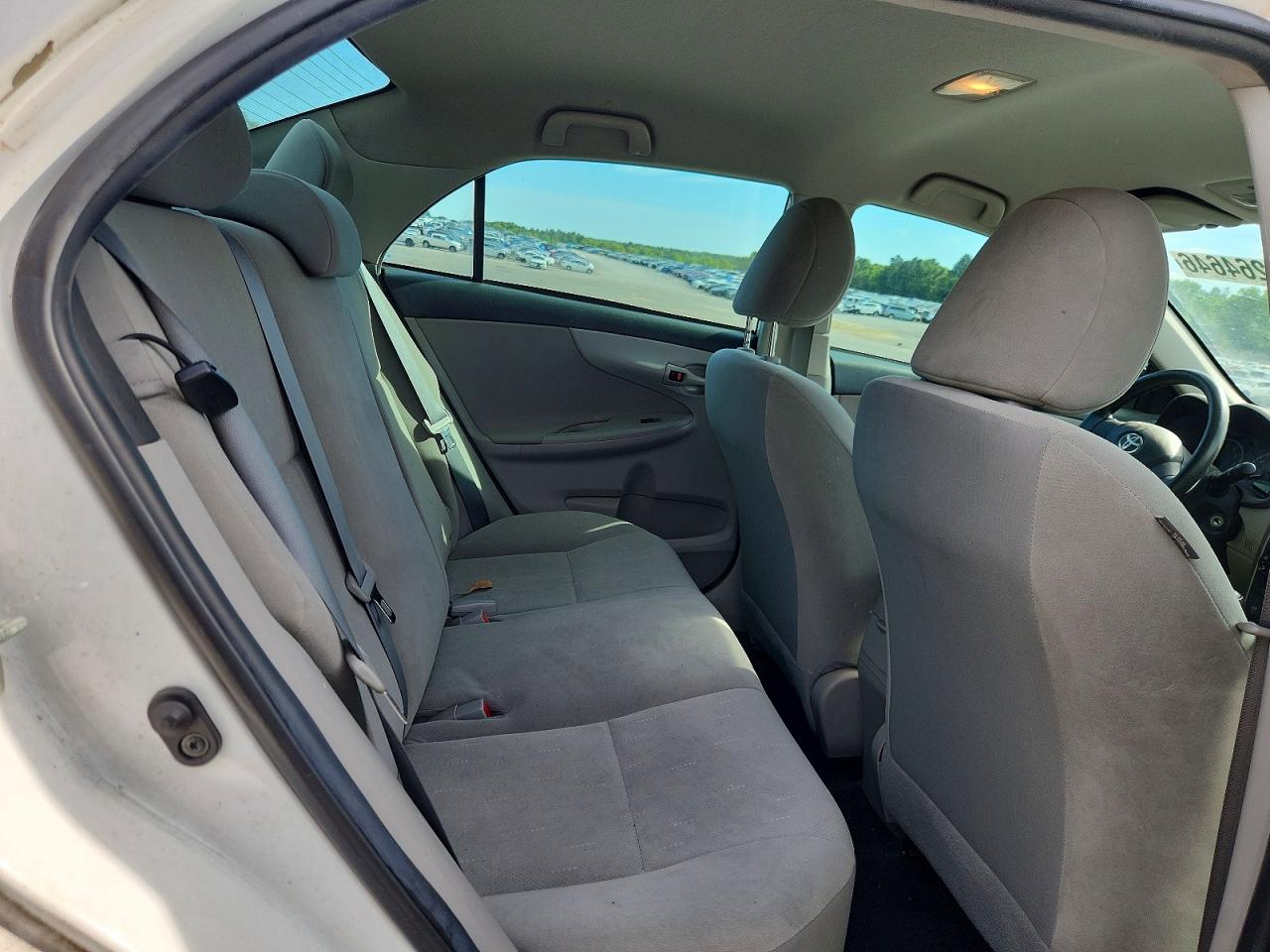 2012 TOYOTA COROLLA L photo 10
