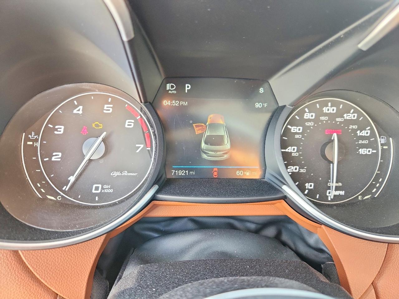 2018 ALFA ROMEO GIULIA photo 9