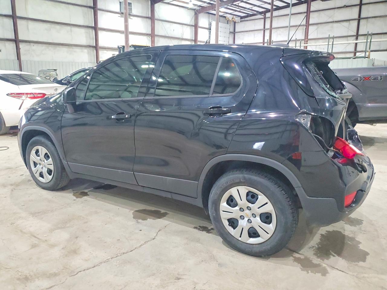 2018 CHEVROLET TRAX LS photo 4