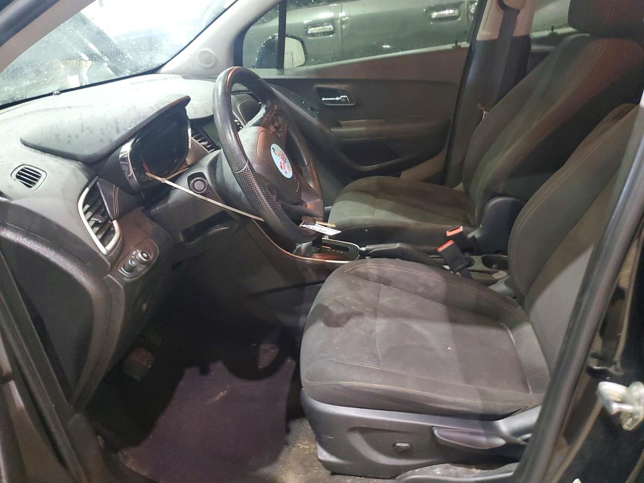 2018 CHEVROLET TRAX LS photo 19