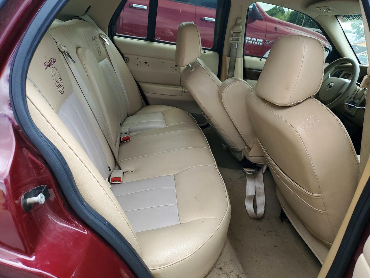 2007 MERCURY GRAND MARQUIS GS photo 28