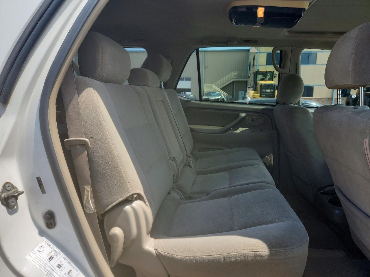 2005 TOYOTA SEQUOIA SR5 photo 11