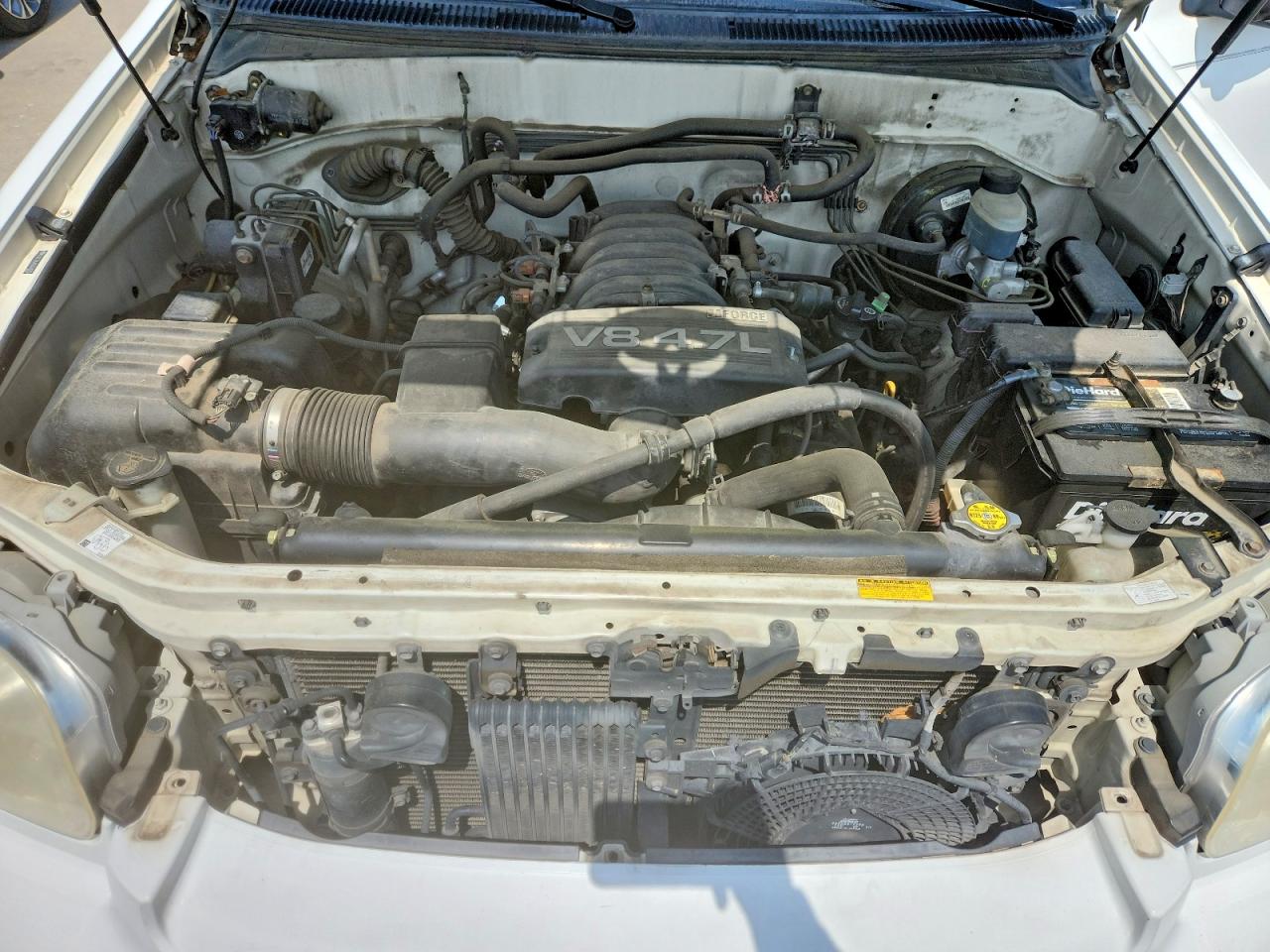 2005 TOYOTA SEQUOIA SR5 photo 12