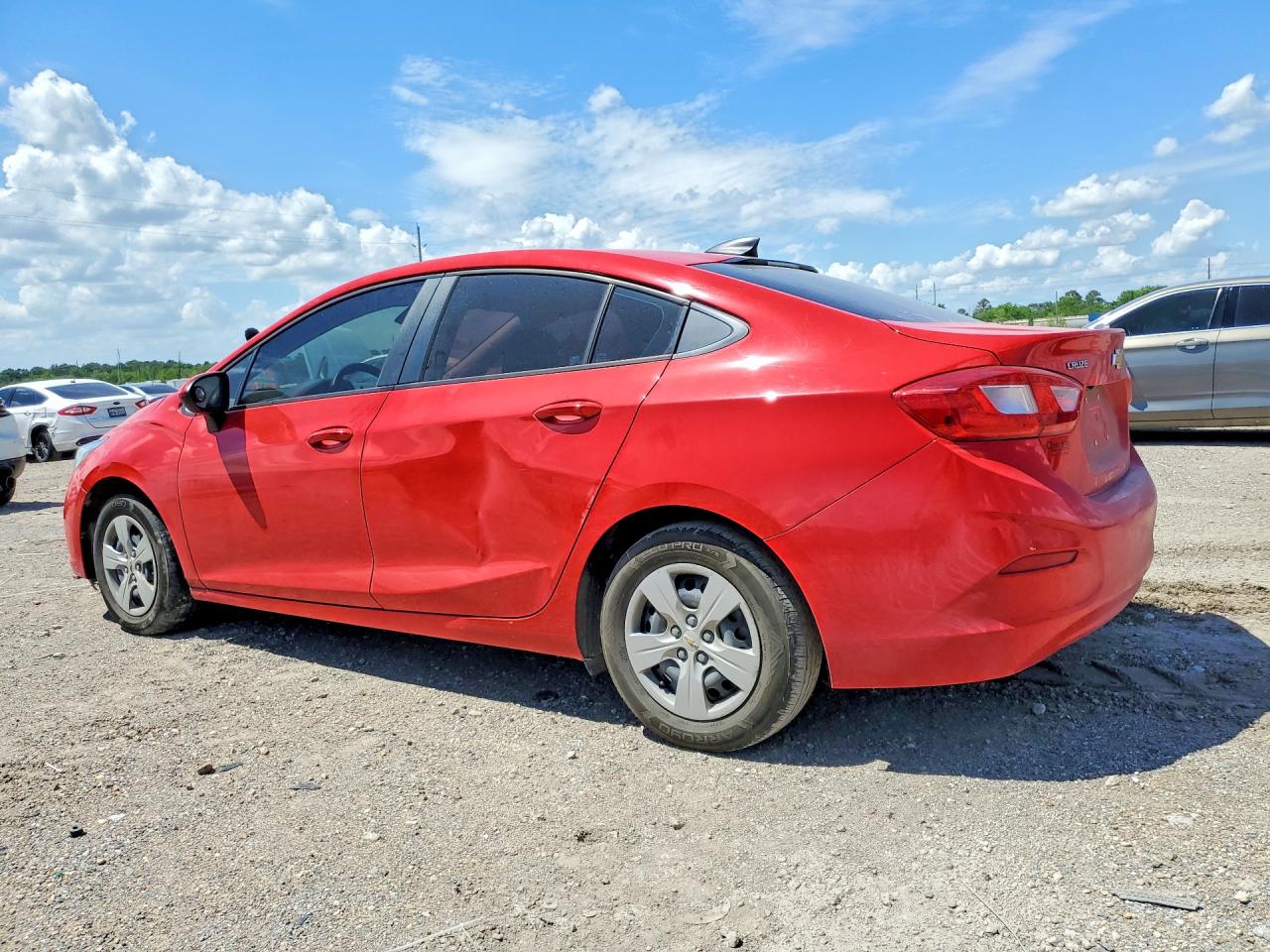 2017 CHEVROLET CRUZE LS photo 2