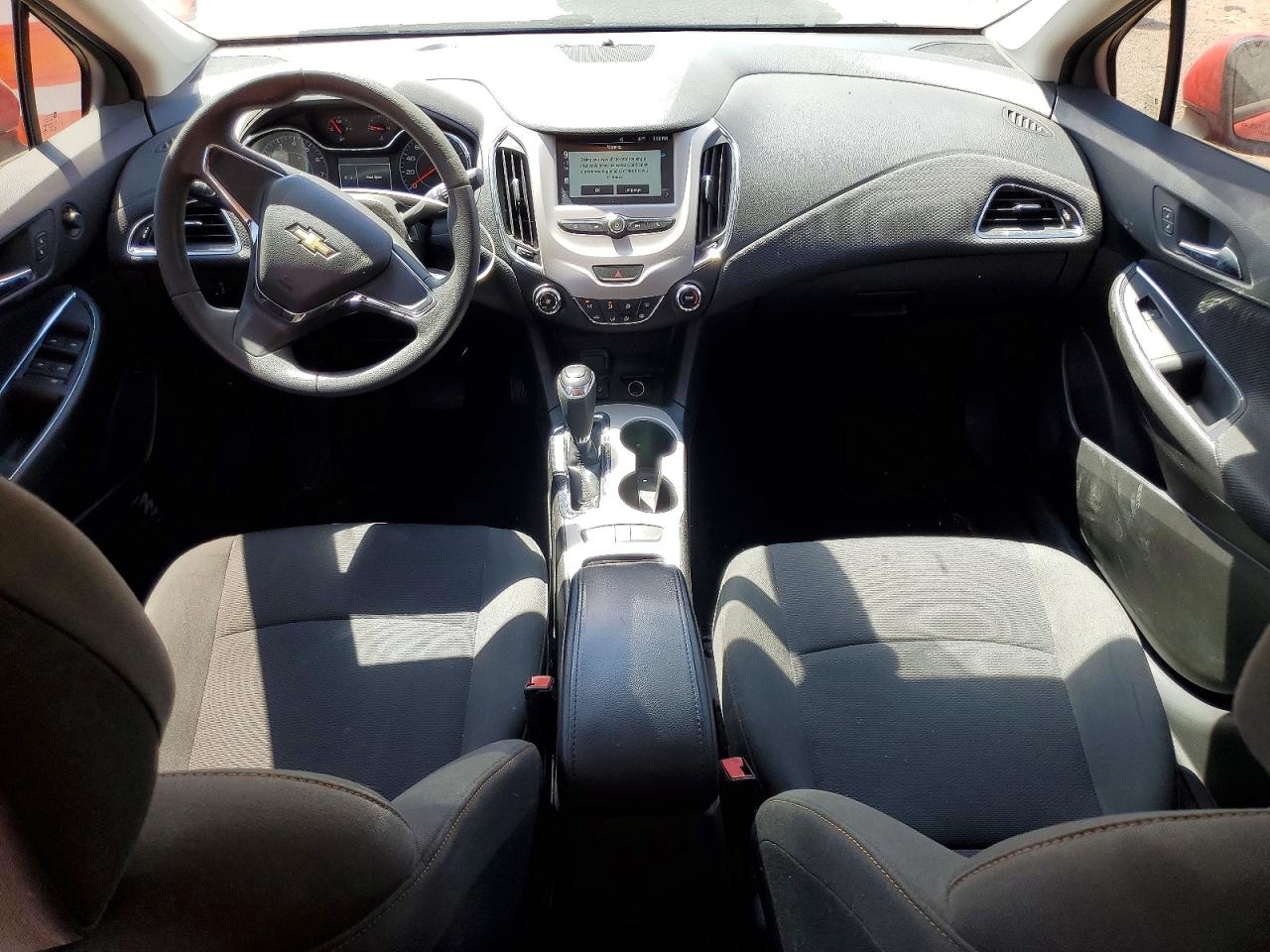 2017 CHEVROLET CRUZE LS photo 8