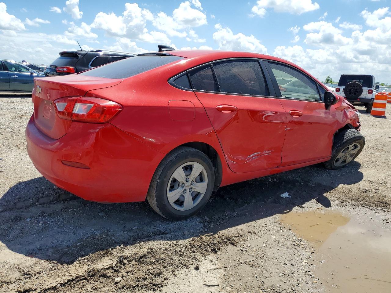2017 CHEVROLET CRUZE LS photo 3