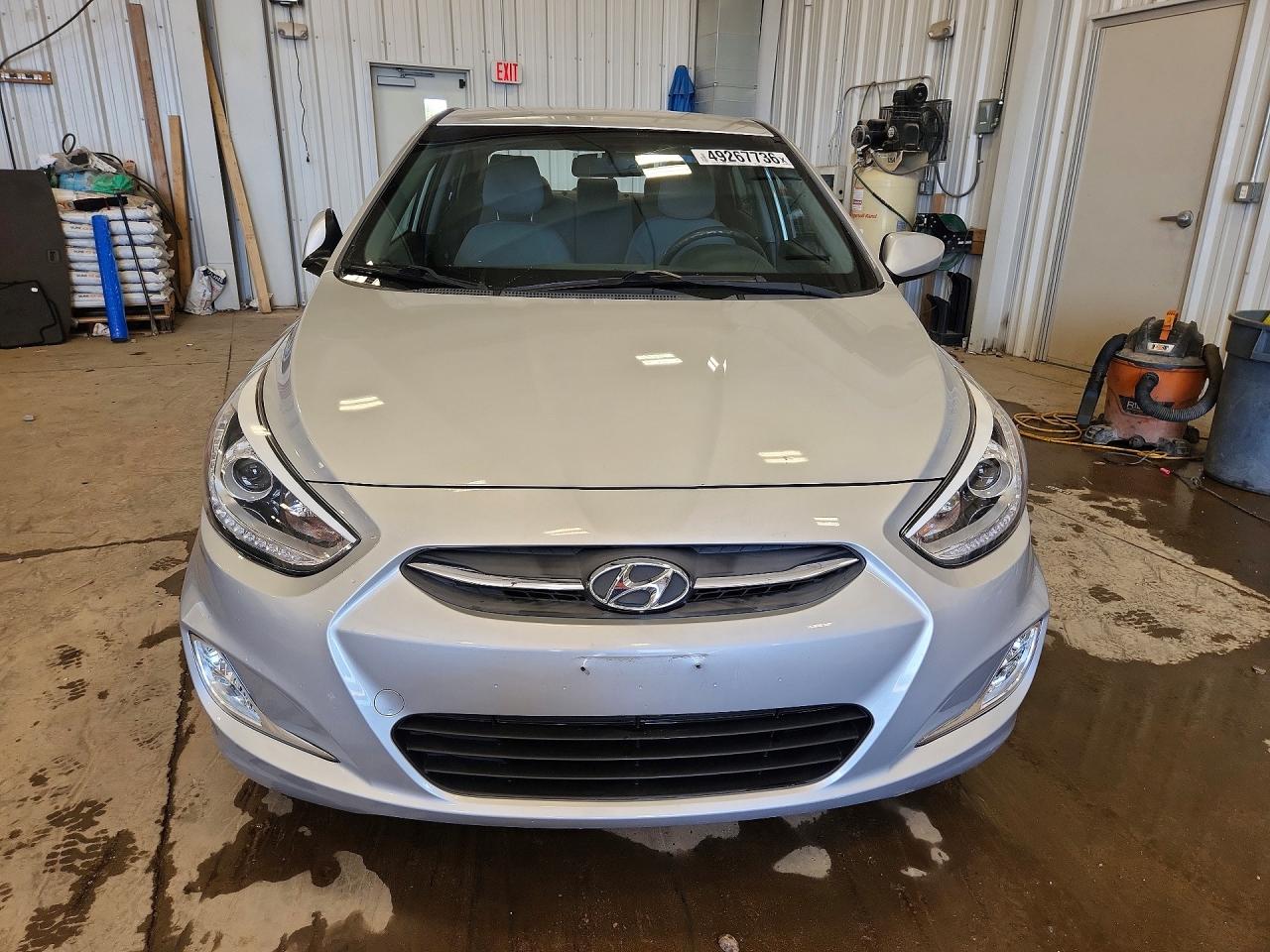 2016 HYUNDAI ACCENT SE photo 13