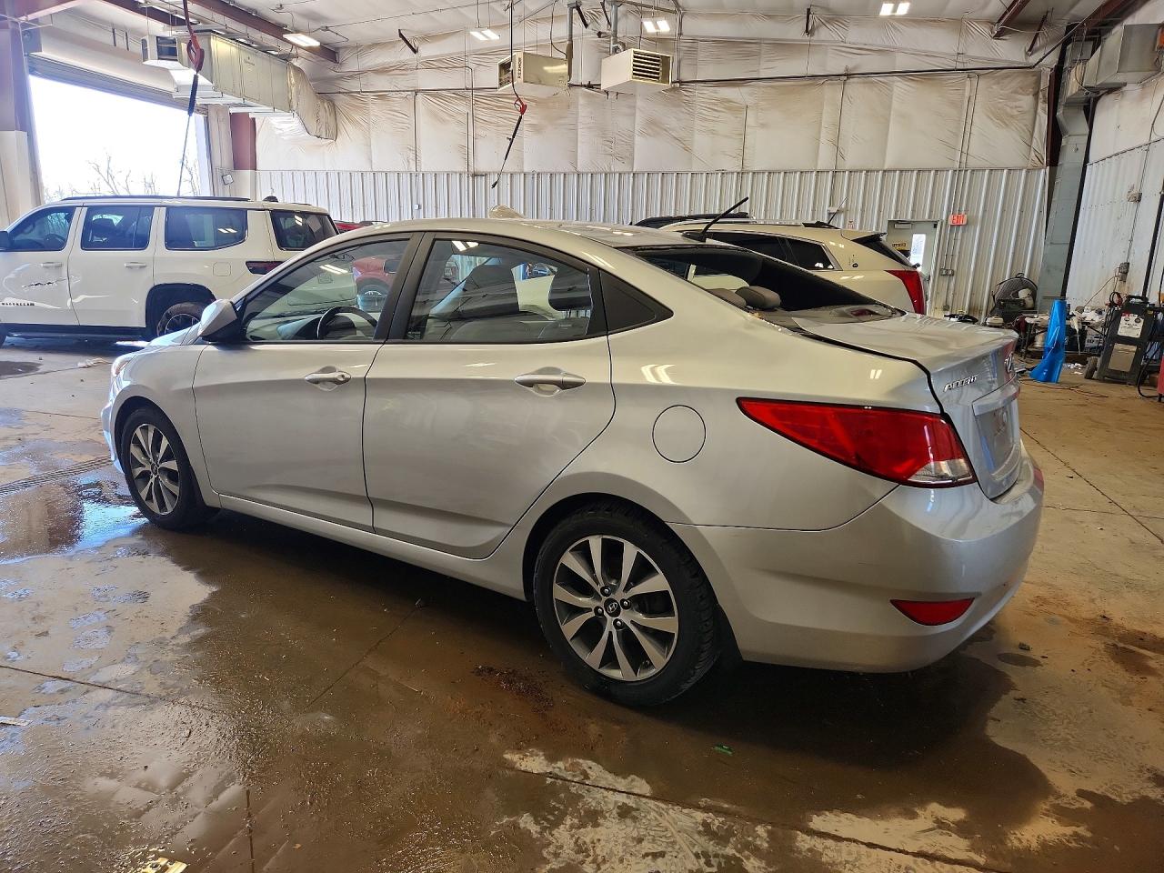 2016 HYUNDAI ACCENT SE photo 4