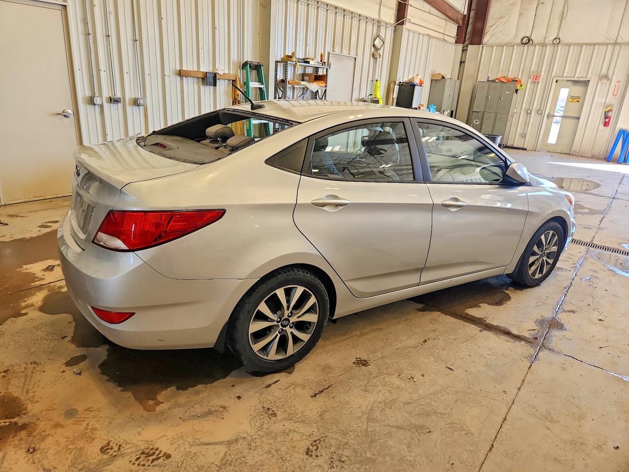 2016 HYUNDAI ACCENT SE photo 7