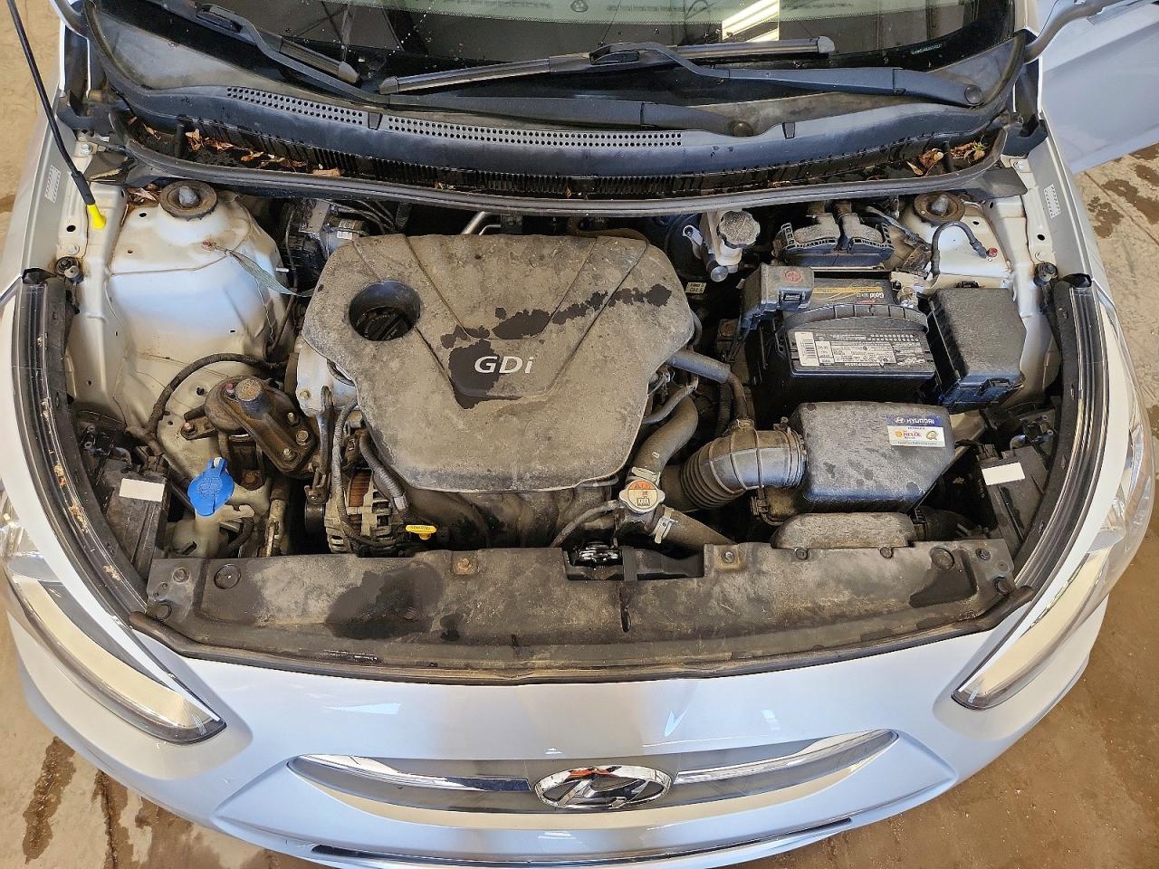 2016 HYUNDAI ACCENT SE photo 31