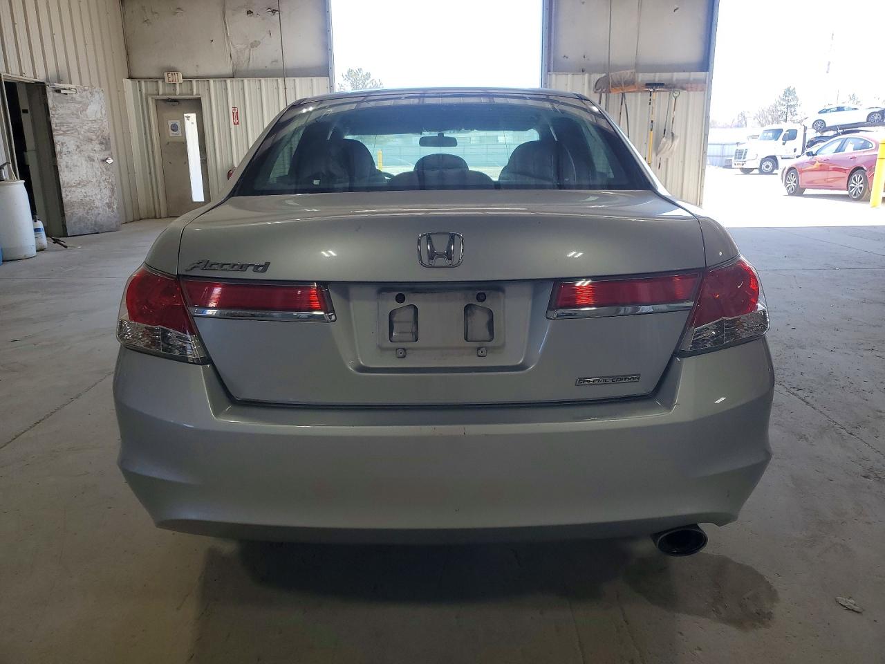 2012 HONDA ACCORD SE photo 6