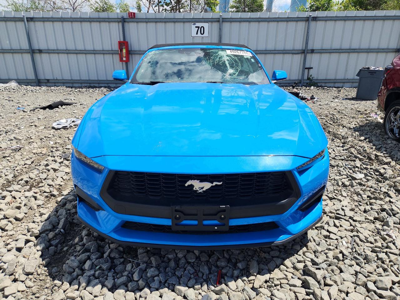 2025 FORD MUSTANG photo 13